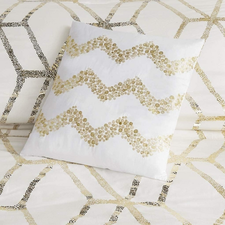 Geometric Glam Metallic Print Bedding Comforter